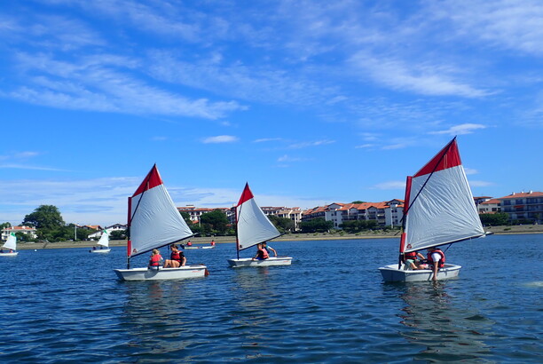 Vacances pour tous - colonies de vacances  - Saint-Jean-de-Luz - Atlantic voile