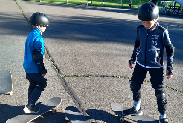 Vacances pour tous - colonies de vacances  - Les Carroz-d'Arâches - Skate aux Carroz