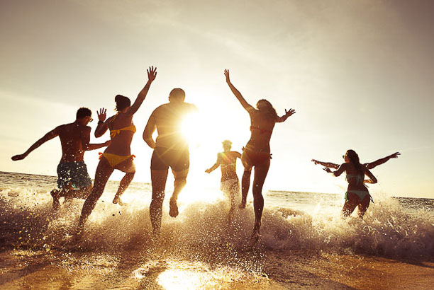 Vacances pour tous - colonies de vacances  - De Llafranc à Barcelone - Viva España