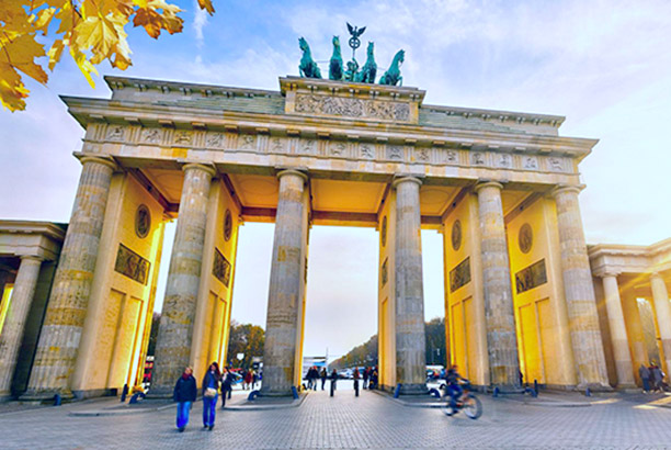 Vacances pour tous - colonies de vacances  - Berlin - Street Art et histoire!