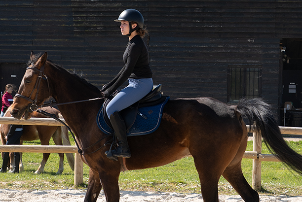 Vacances pour tous - colonies de vacances  - Chevillon - À cheval ! Stage progression
