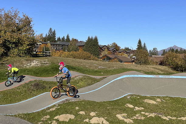 Vacances pour tous - colonies de vacances  - Les Carroz-d'Arâches - Creil'Alpes - Bike sensation