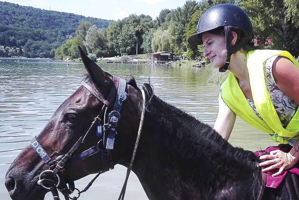 Vacances-passion - Centre équestre Cheval Bugey - Ceyzériat - Ain
