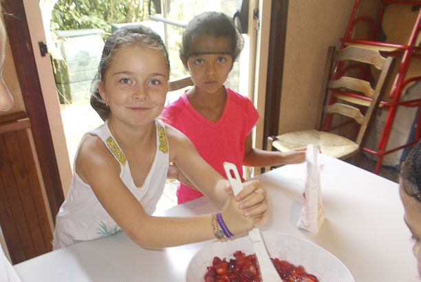 Vacances pour tous - colonies de vacances  - Les Eyzies-Sireuil - Animaux et p'tits cuistots