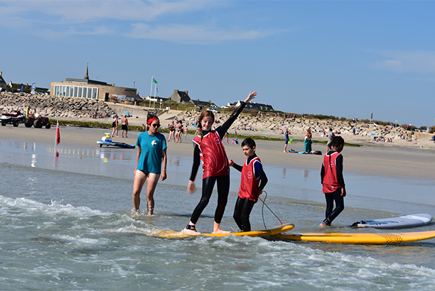 Vacances pour tous - colonies de vacances  - Plozévet - Une planche, des vagues, what else ?