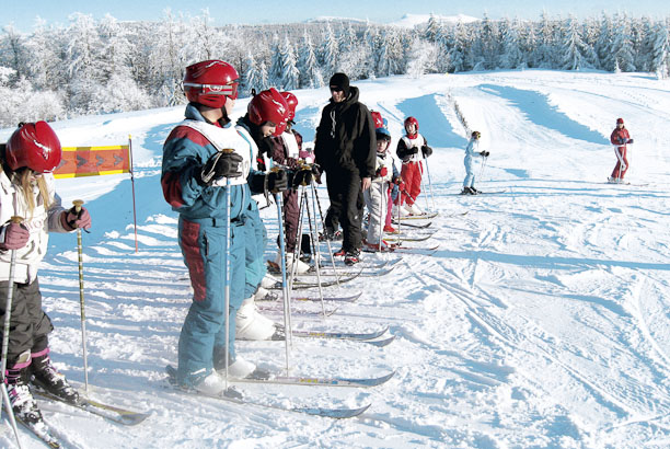 Vacances pour tous - colonies de vacances  - Les Arrentès-de-Corcieux/Gérardmer - Ski alpin dans les Hautes-Vosges