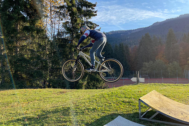 Vacances pour tous - colonies de vacances  - Les Carroz-d'Arâches - Bike sensation