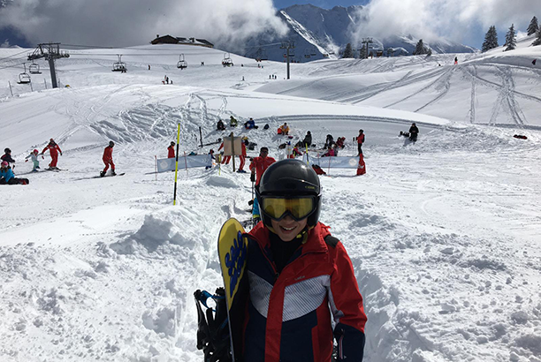 Vacances pour tous - colonies de vacances  - Les Houches-Montvauthier - En piste au pied du Mont Blanc