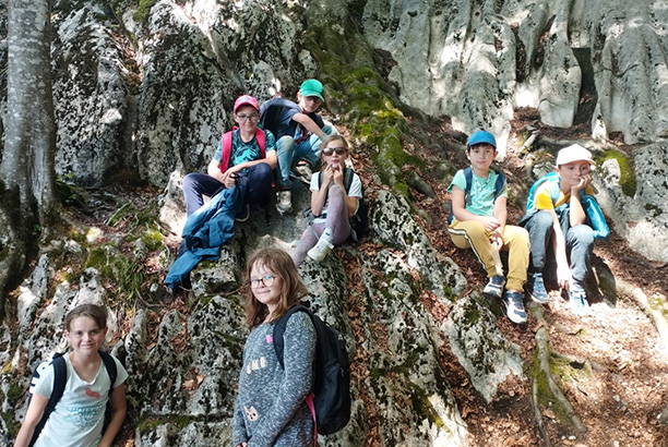 Vacances pour tous - colonies de vacances  - Neig'Alpes - les Carroz - Stage grimpe