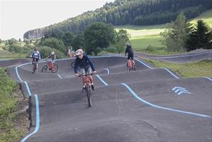 Vacances pour tous - colonies de vacances  - Les Carroz-d'Arâches - Creil'Alpes - Bike sensation